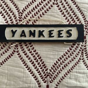 Wooden Yankees sign